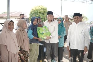 650 Paket Sembako Dibagikan Gratis, Wagub Sarbin: Bupati Ubaid Berhati Mulia