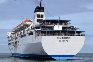 Ribuan Pemudik Padati Pelabuhan Ternate, PT Pelni Siapkan Armada Tambahan