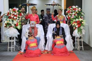 Kapolda Malut Brigjen Waris Agono Tiba di Ternate, Disambut Tradisi Joko Kaha