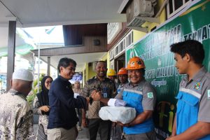 THR Rp 2 Miliar Cair, 587 Anggota TKBM Ternate Terima Hak Lebaran