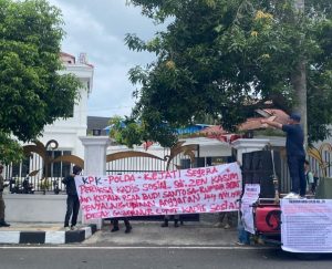 Dugaan Korupsi Rp4,4 M di Dinsos Malut, Aktivis Geruduk Mapolda dan Kejati