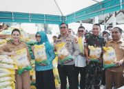 Gubernur Sherly Tjoanda Salurkan 1.500 Paket Sembako Murah di Guraping