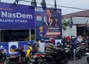 Warga ‘Geruduk’ Kantor NasDem Malut, Berebut Kebaikan di Tengah Suasana Kekeluargaan