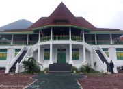 Air Mata Bahagia Warnai Penyerahan Rumah Impian untuk Ica di Tidore   