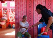 Menjelang Natal, Karyawan NHM Salurkan 50 Paket Sembako untuk Warga Rentan di Kao Utara