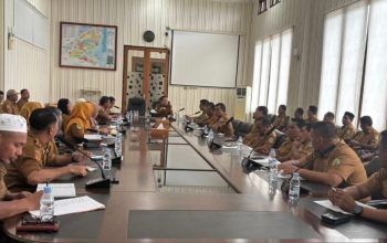 Rapat dengan OPD Baru, Sekda Haltim Tekankan Percepatan Program dan Optimalisasi SIRUP