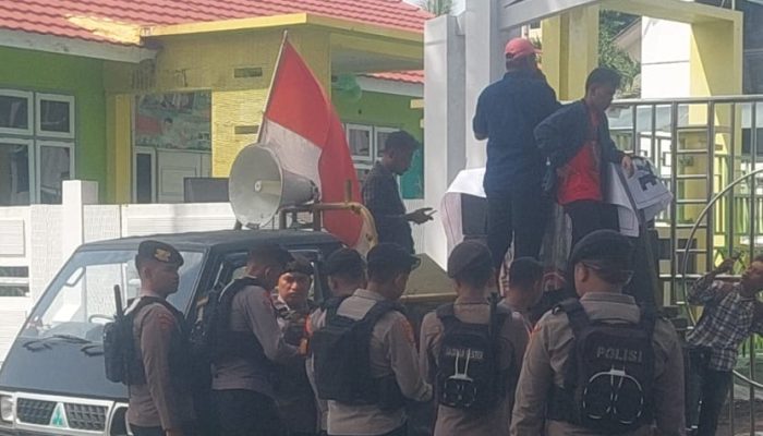 Demo di Kejati Malut, FPAKI Soroti Dugaan Korupsi Libatkan Sekda Ternate