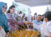 Jelang Ramadan, Sherly Turun Langsung Layani Warga di Pasar Murah
