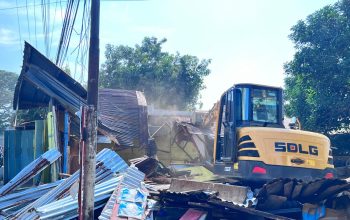 Eksekusi Tanah Seluas 1.980 Meter Persegi di Falajawa 2 Ternate Tetap Berjalan, PN Ternate Pasang Tanda Resmi