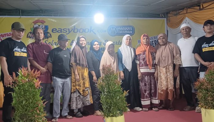 Basecamp Alun-Alun: Berbagi Sembako dan Adu Strategi Domino, Silaturahmi Masyarakat Semakin Erat